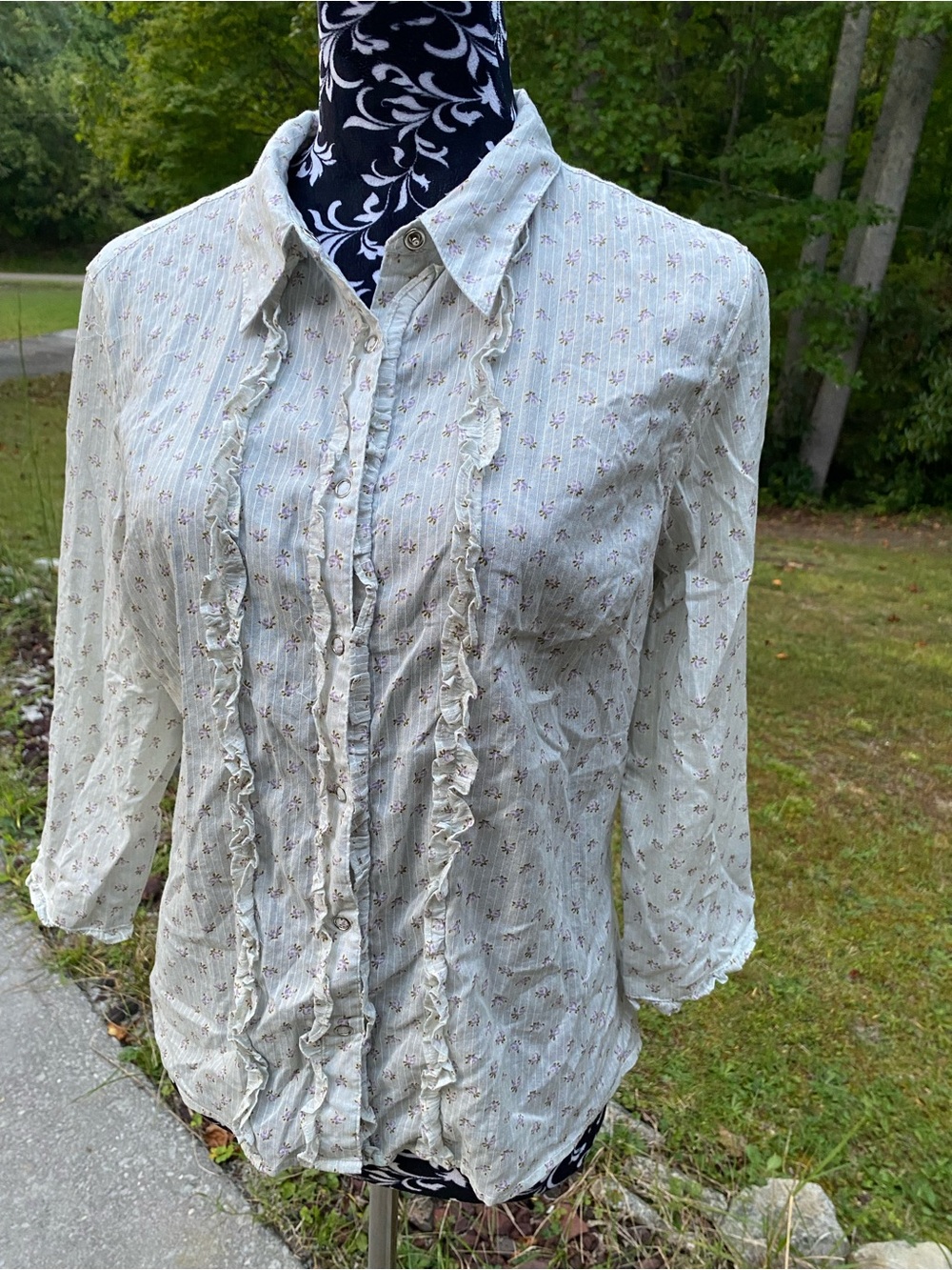 Route 66 Women's Cotton Cream Floral Ruffle-Front Button Up Blouse Size Large